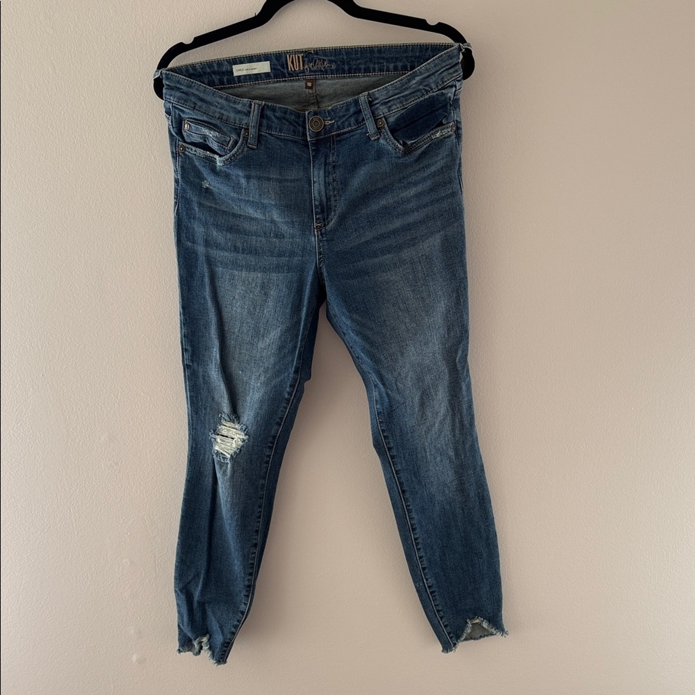 Kut from the Kloth Distressed Ankle Jeans in Blue